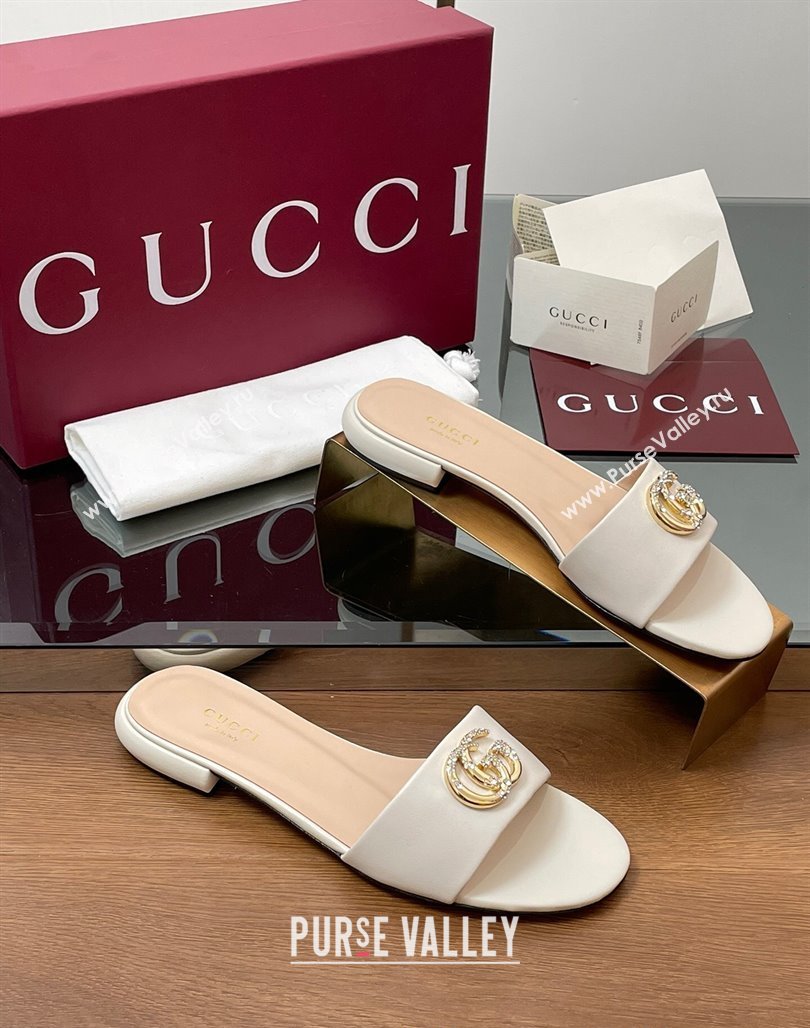 Gucci Leather Flat Slides Sandal with Strass Double G White 2025 GG042301 (MD-250423050)