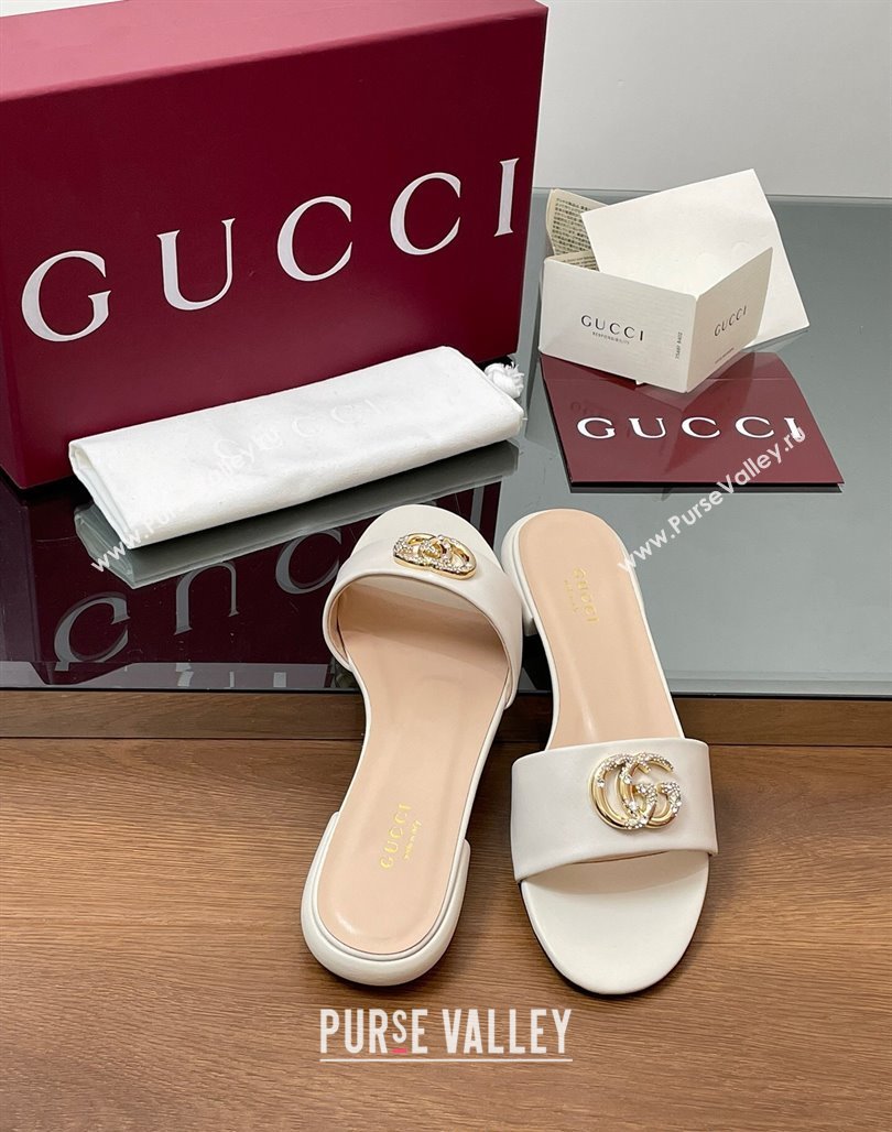 Gucci Leather Flat Slides Sandal with Strass Double G White 2025 GG042301 (MD-250423050)