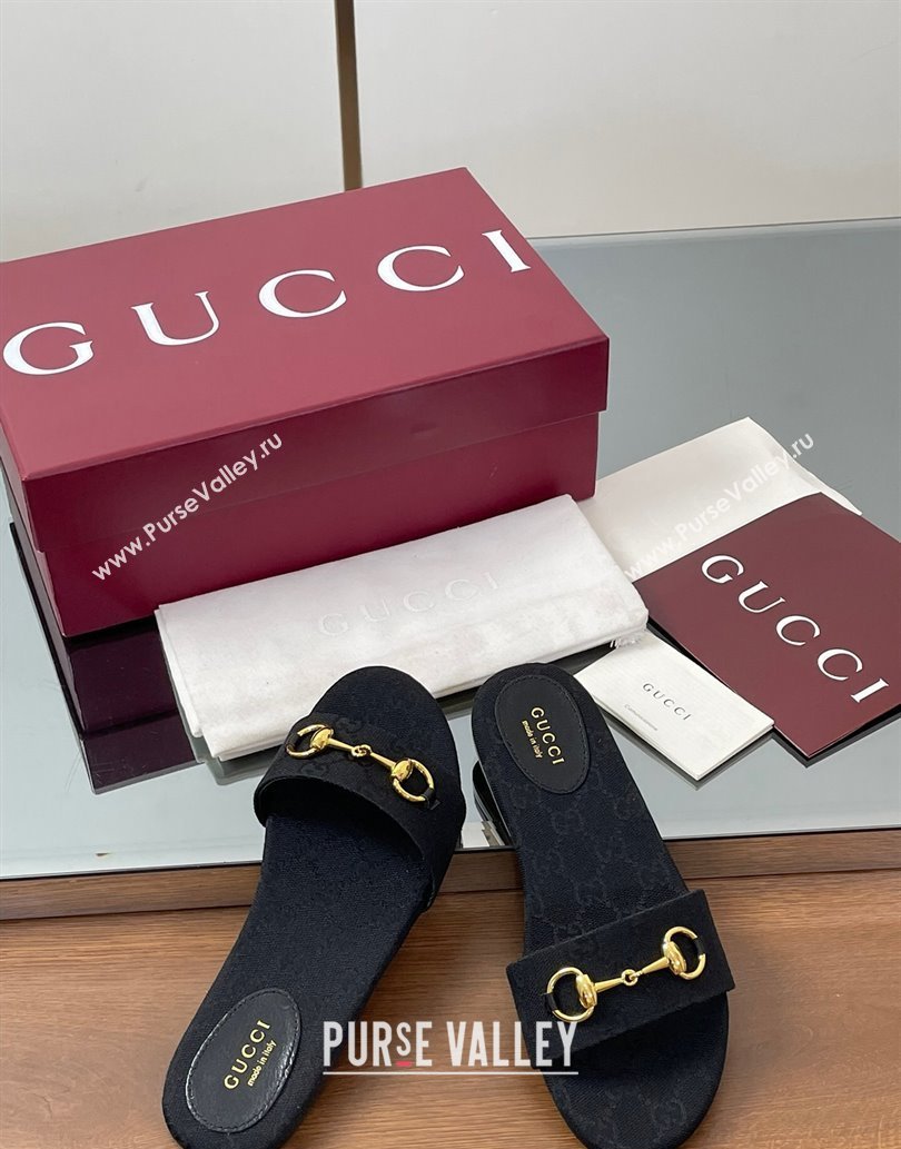 Gucci GG Canvas Flat Slides Sandal with Horsebit Black 2025 835828 (MD-250609078)