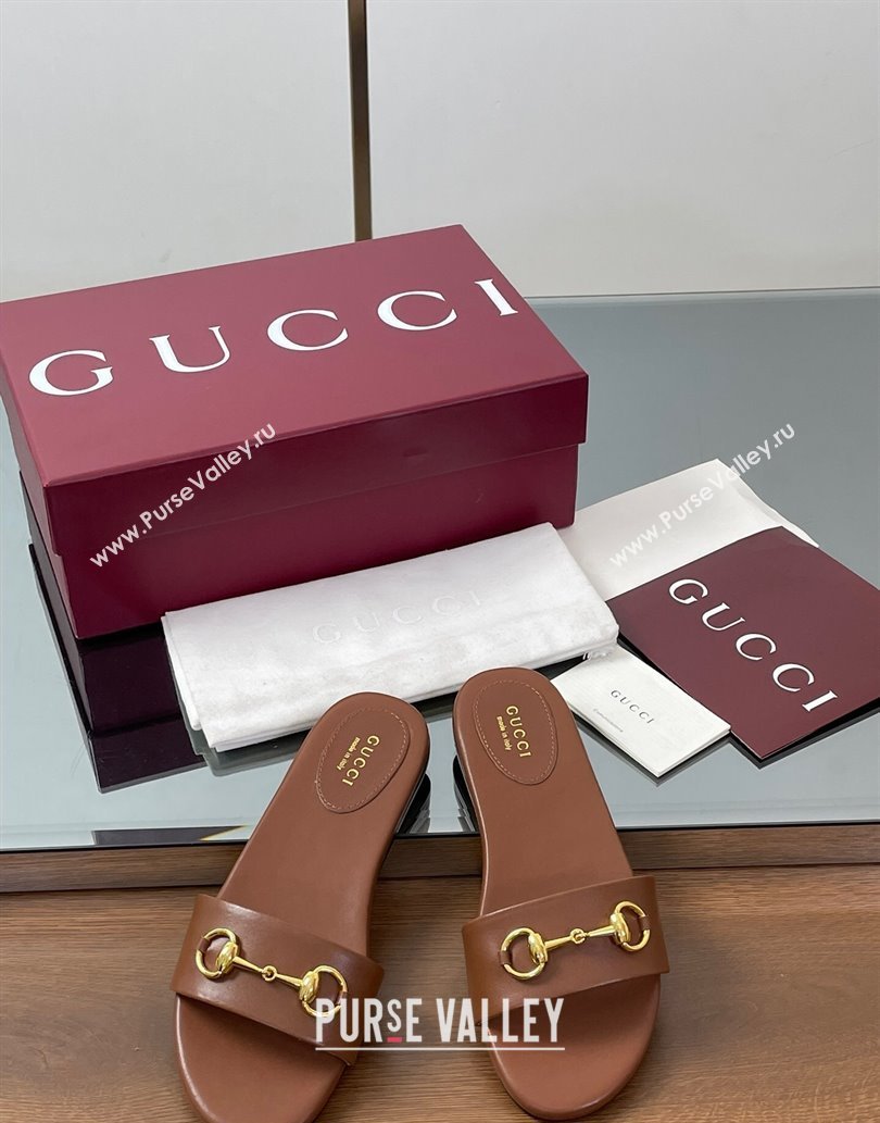 Gucci Calf Leather Flat Slides Sandal with Horsebit Brown 2025 835828 (MD-250609083)