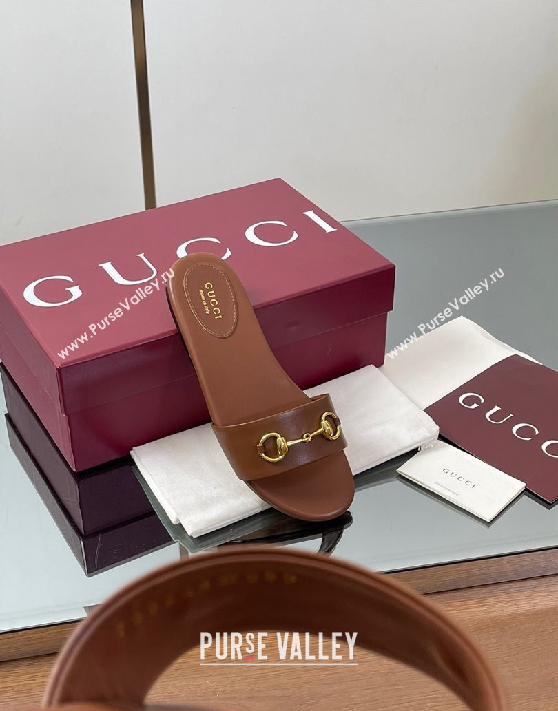 Gucci Calf Leather Flat Slides Sandal with Horsebit Brown 2025 835828 (MD-250609083)