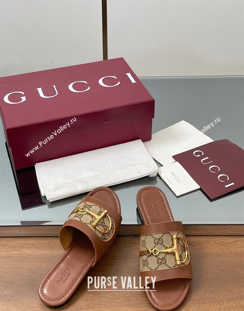 Gucci Flat Slides Sandal in GG Canvas and Lambskin with Horsebit Brown 2025 834427 (MD-250609092)