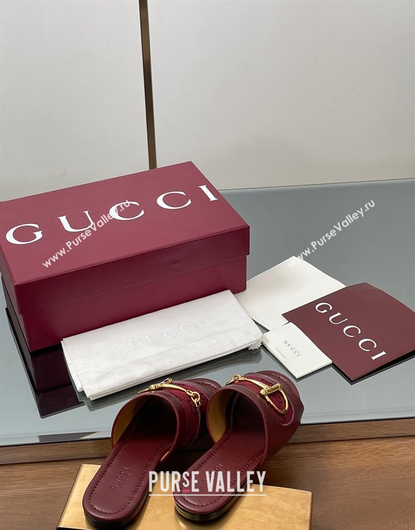 Gucci Flat Slides Sandal in GG Canvas and Lambskin with Horsebit Red 2025 834427 (MD-250609096)