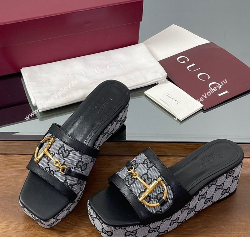 Gucci Wedge Slides Sandal 6.3cm in GG Canvas and Lambskin with Horsebit Black 2025 0609 (MD-250609111)