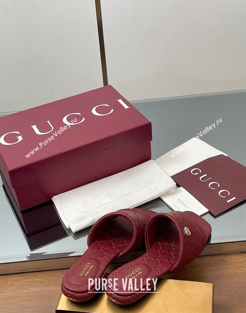 Gucci Flat Slides Sandal in GG Calf Leather Red 2025 816330 (MD-250609136)