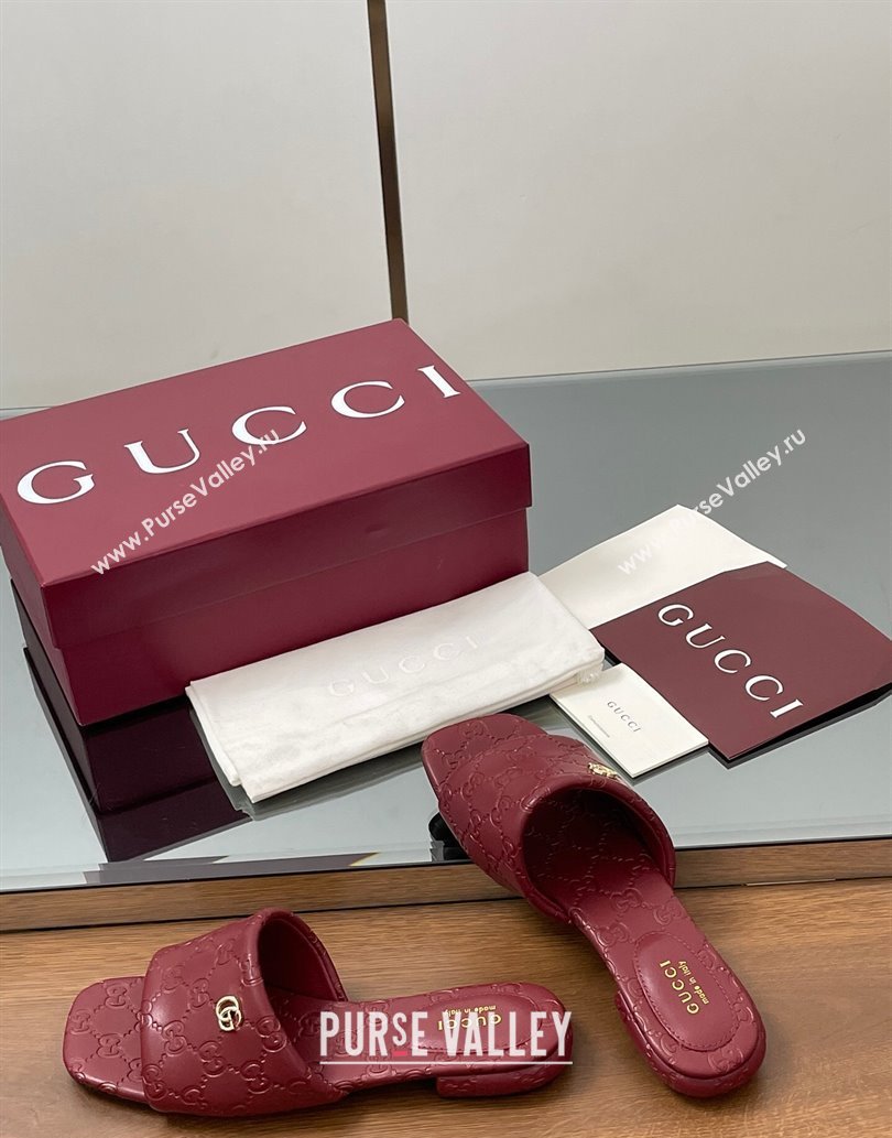 Gucci Flat Slides Sandal in GG Calf Leather Red 2025 816330 (MD-250609136)