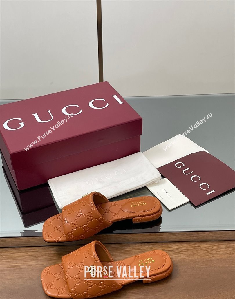 Gucci Flat Slides Sandal in GG Calf Leather Brown 2025 816330 (MD-250609137)