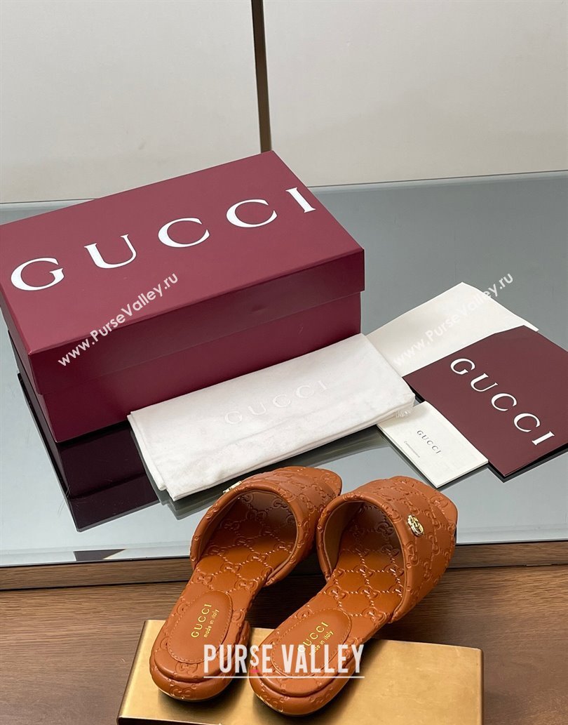 Gucci Flat Slides Sandal in GG Calf Leather Brown 2025 816330 (MD-250609137)