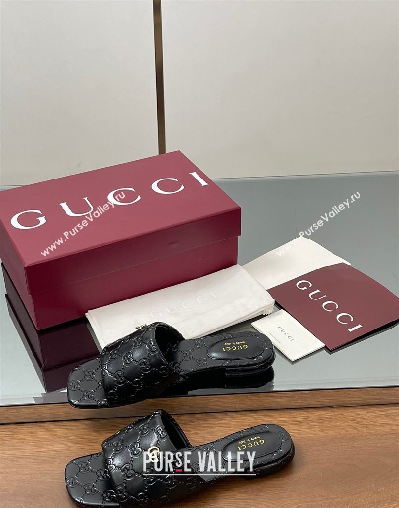 Gucci Flat Slides Sandal in Shiny GG Leather Black 2025 816330 (MD-250609139)