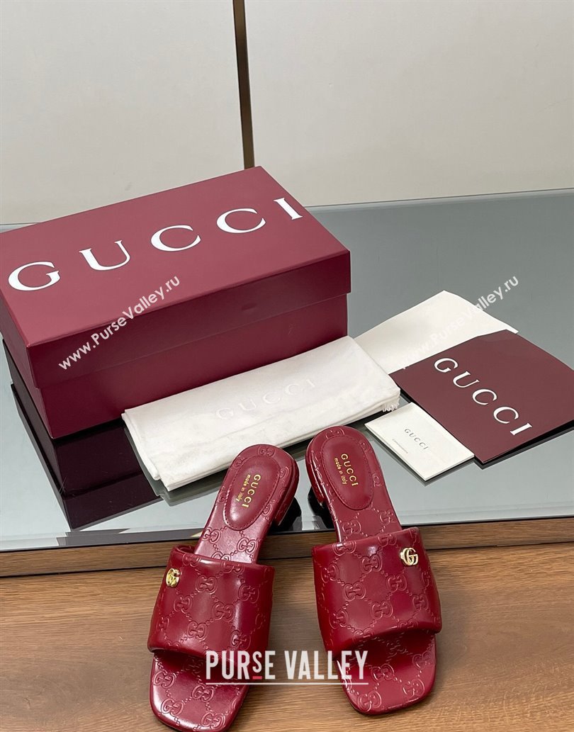 Gucci Flat Slides Sandal in Shiny GG Leather Red 2025 816330 (MD-250609140)