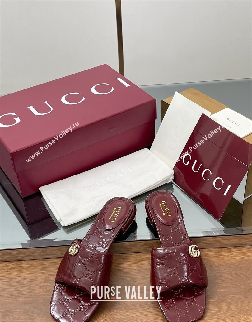 Gucci Flat Slides Sandal in Shiny GG Leather Dark Burgundy 2025 816330 (MD-250609141)