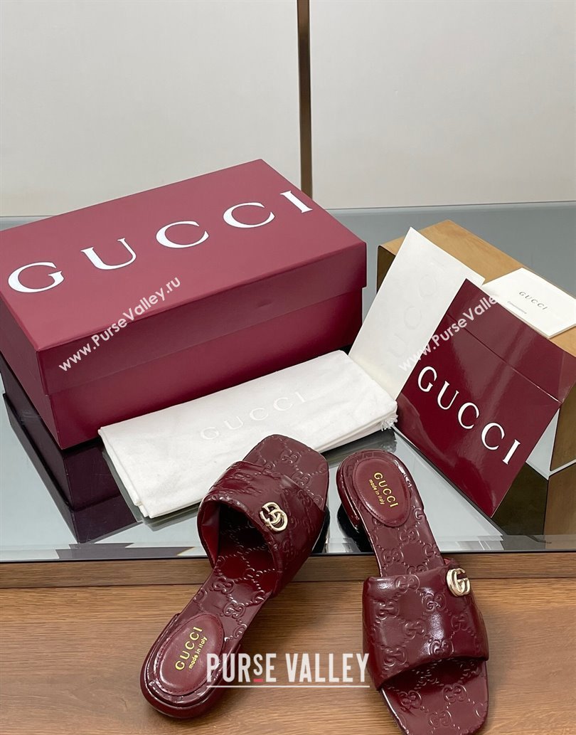 Gucci Flat Slides Sandal in Shiny GG Leather Dark Burgundy 2025 816330 (MD-250609141)