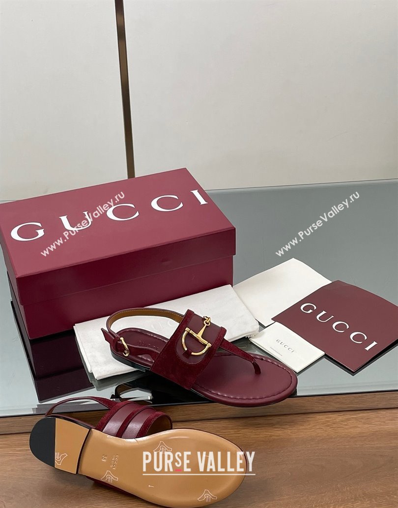 Gucci Flat Thong Sandals in Suede Trim and Leather with Horsebit Red 2025 ‎834431 (MD-250609126)