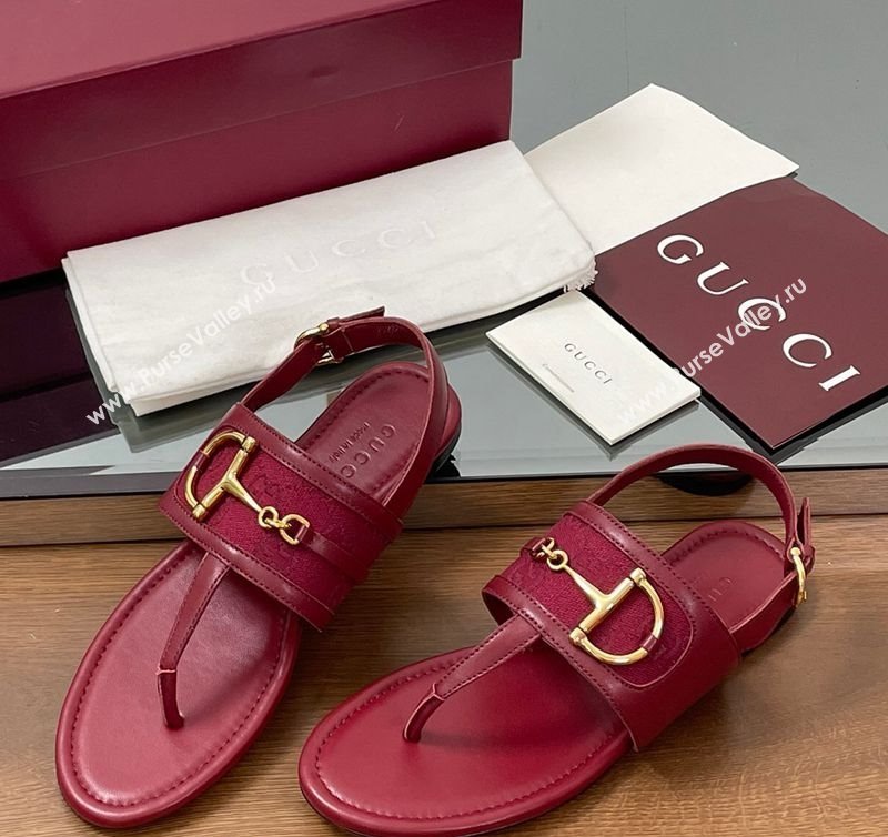 Gucci Flat Thong Sandals in GG Canvas and Leather with Horsebit Red 2025 ‎834431 (MD-250609127)