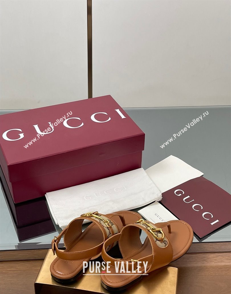 Gucci Flat Thong Sandals in GG Canvas and Leather with Horsebit Brown 2025 ‎834431 (MD-250609128)