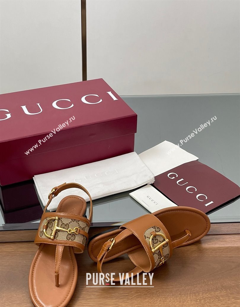 Gucci Flat Thong Sandals in GG Canvas and Leather with Horsebit Brown 2025 ‎834431 (MD-250609128)