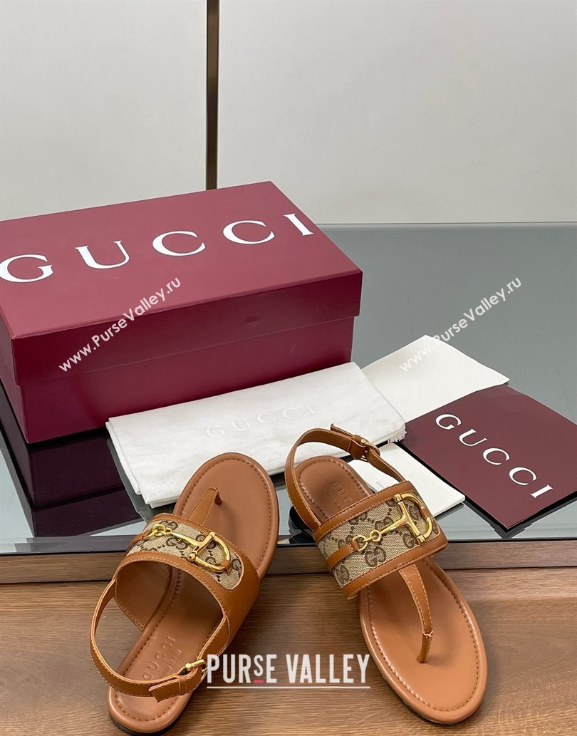 Gucci Flat Thong Sandals in GG Canvas and Leather with Horsebit Brown 2025 ‎834431 (MD-250609128)