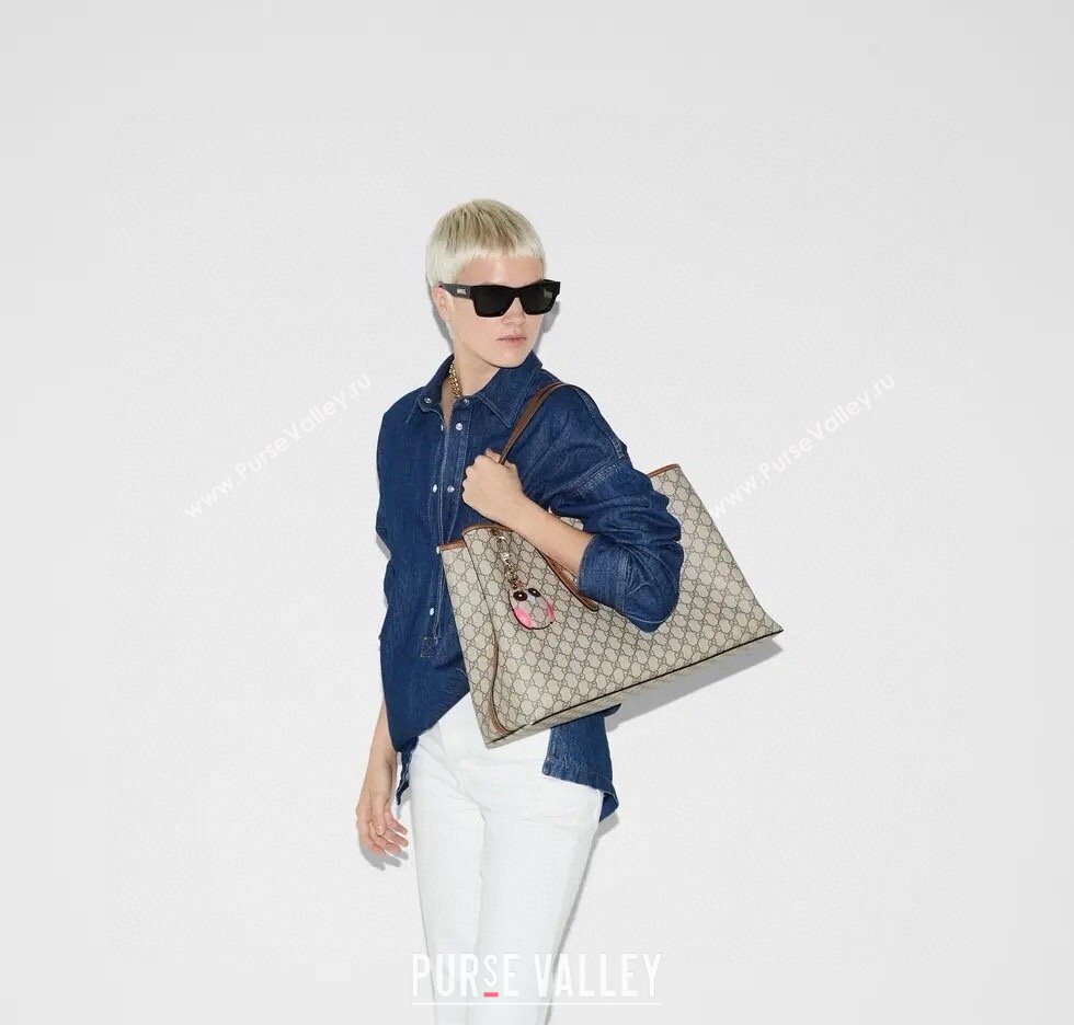 Gucci GG Canvas Emblem Maxi Tote Bag Beige/Black 2025 815212 (DLH-250630074)