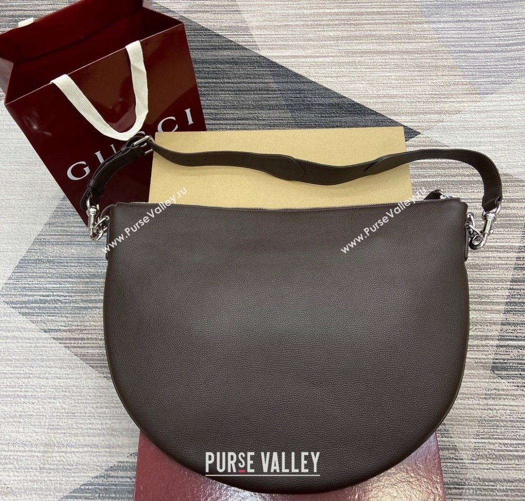 Gucci Mens B Large shoulder bag in grainy leather Dark Brown 2025 800194 (DLH-250630100)