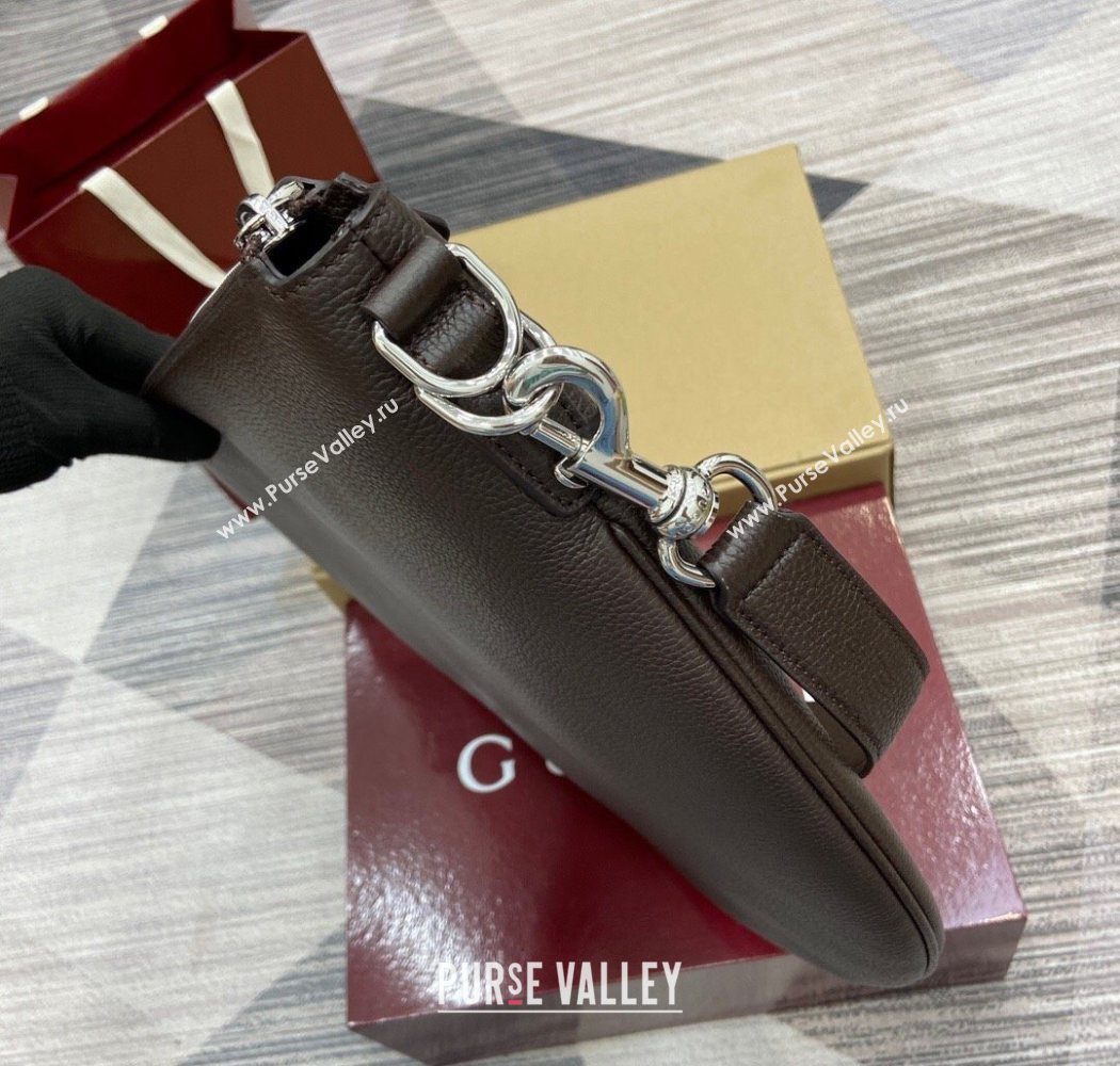 Gucci Mens B Large shoulder bag in grainy leather Dark Brown 2025 800194 (DLH-250630100)