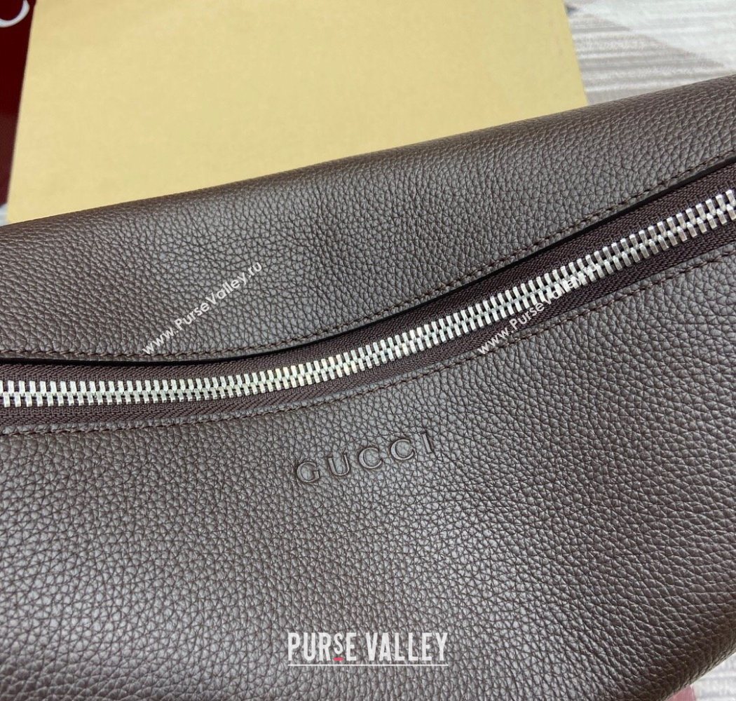 Gucci Mens B Large shoulder bag in grainy leather Dark Brown 2025 800194 (DLH-250630100)