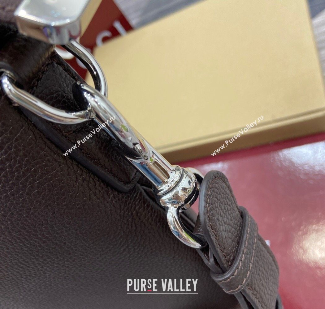 Gucci Mens B Large shoulder bag in grainy leather Dark Brown 2025 800194 (DLH-250630100)