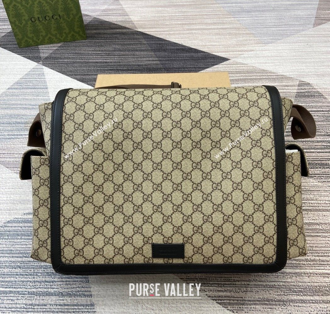 Gucci Large changing bag in GG Canvas Beige 2025 495909 (DLH-250630104)