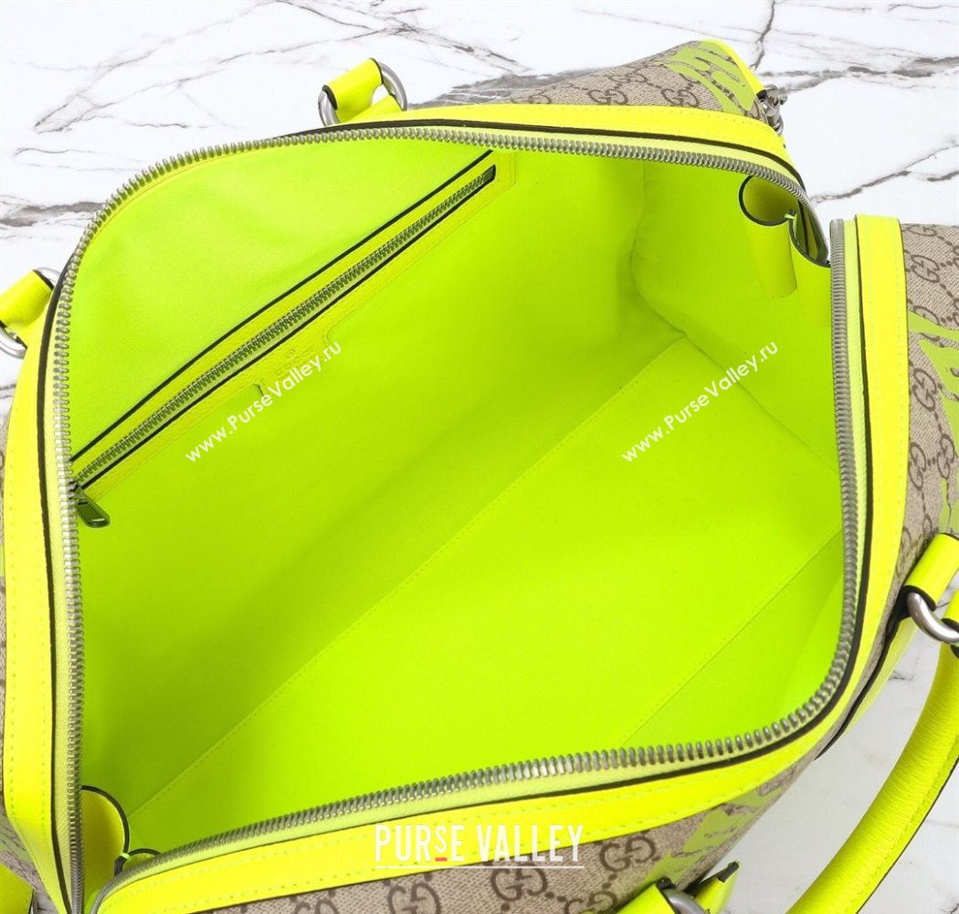 Gucci Mens GG Fabric Medium duffle bag with print Beige/Acid Green 2025 834962 (DLH-250630108)