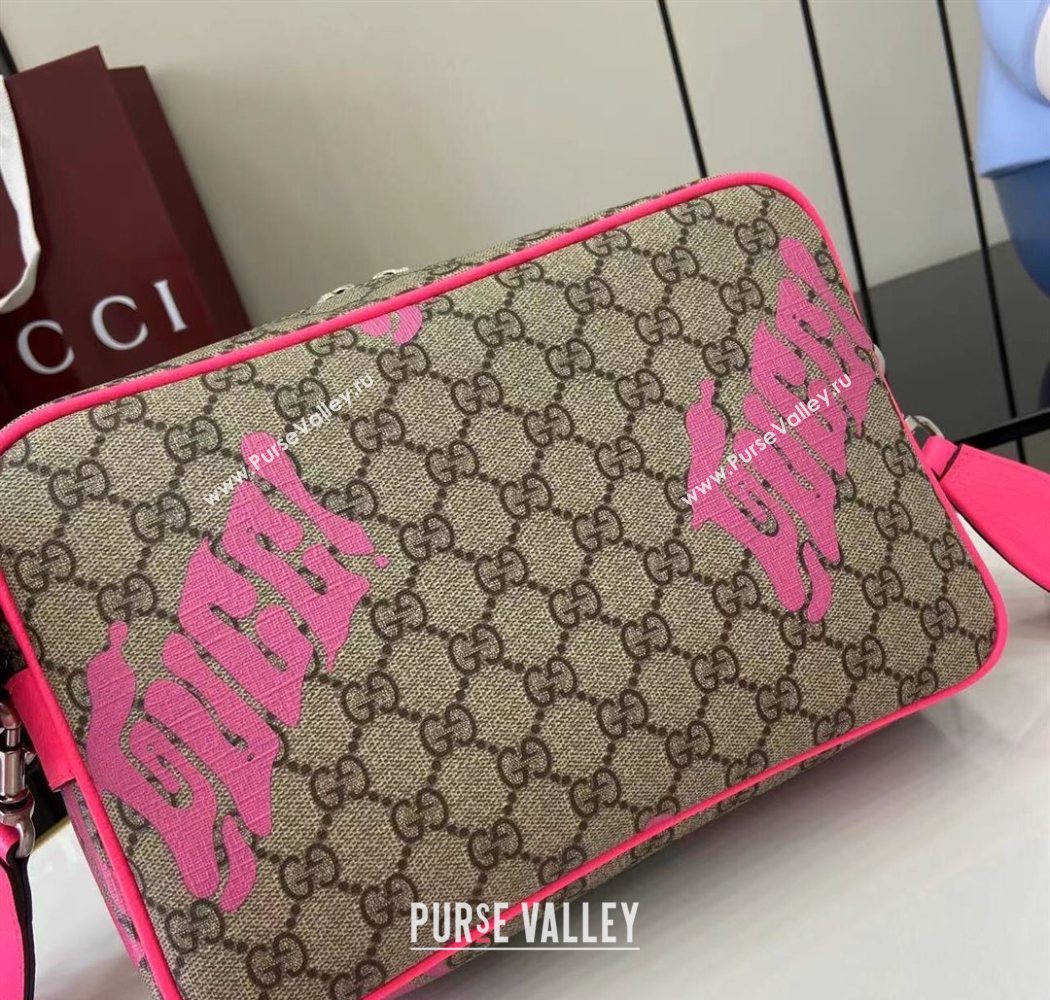 Gucci Mens GG Monogram Medium crossbody bag with print Beige/Bright Pink 2025 839380 (XLU-250701003)