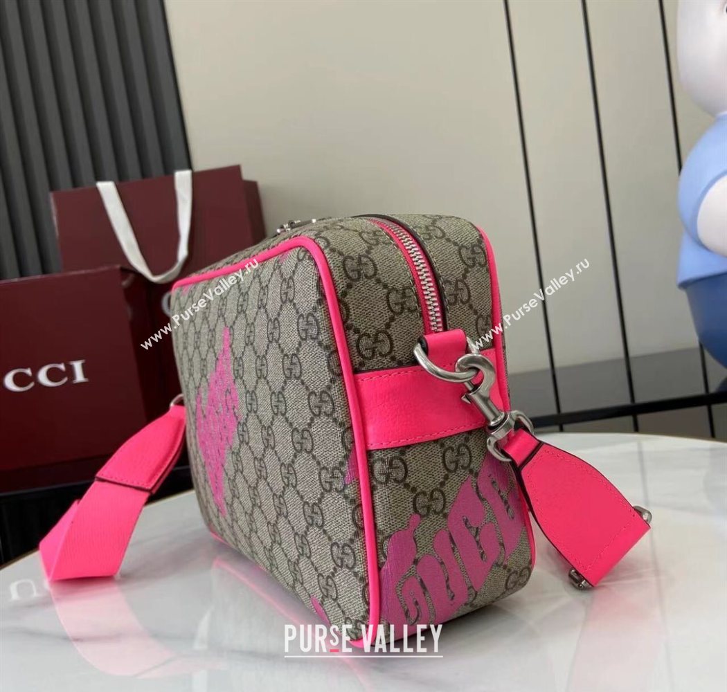 Gucci Mens GG Monogram Medium crossbody bag with print Beige/Bright Pink 2025 839380 (XLU-250701003)