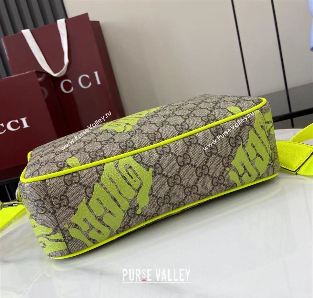 Gucci Mens GG Monogram Medium crossbody bag with print Beige/Acid Green 2025 839380 (XLU-250701004)