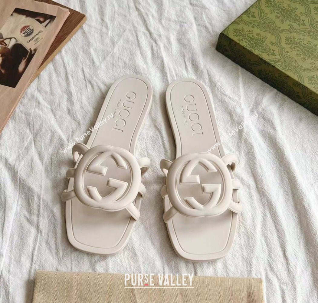 Gucci Interlocking G Flat Slides Sandal in Matte PVC White 2025 780307 (GDX-250711123)