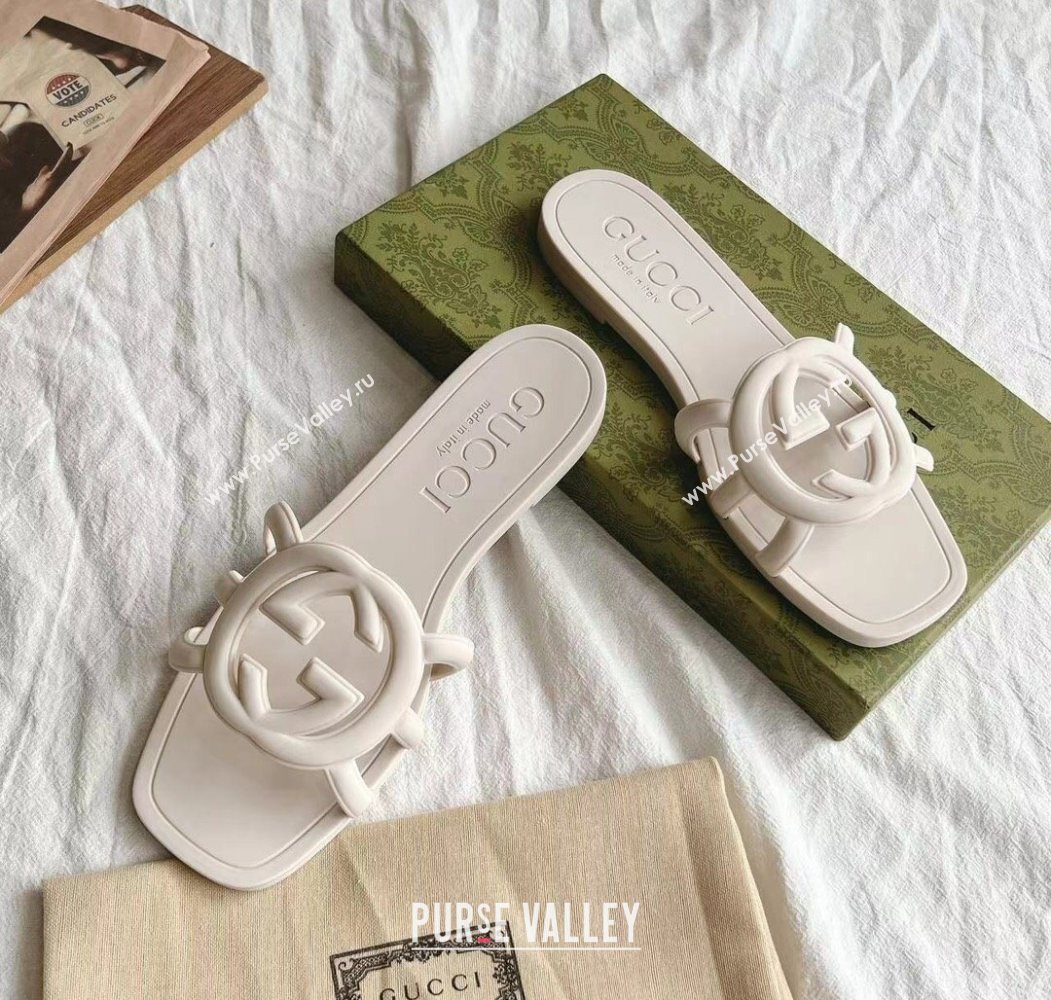 Gucci Interlocking G Flat Slides Sandal in Matte PVC White 2025 780307 (GDX-250711123)