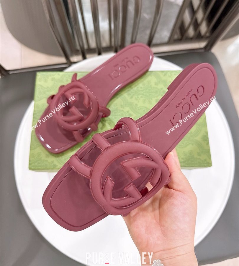 Gucci Interlocking G Flat Slides Sandal in Shiny TPU Dark Burgundy 2025 780307 (GDX-250711133)