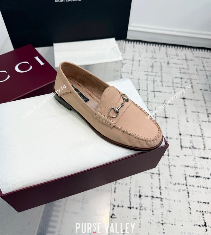 Gucci Gigi Loafers in Suede with Horsebit Nude Pink 2025 832633 (KER-250712027)