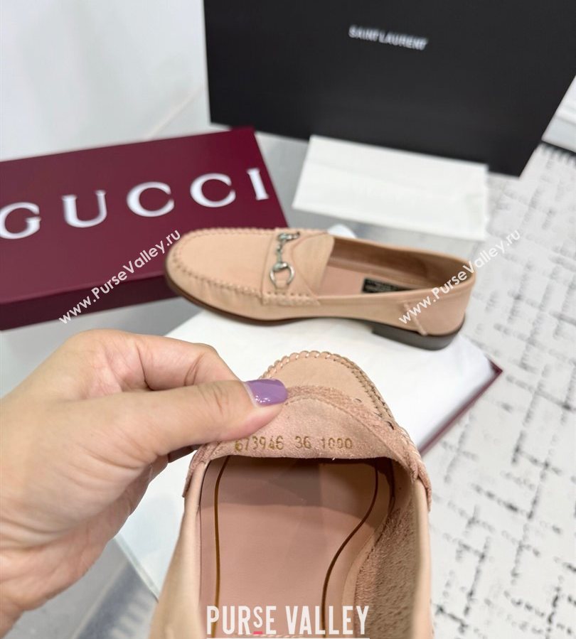 Gucci Gigi Loafers in Suede with Horsebit Nude Pink 2025 832633 (KER-250712027)