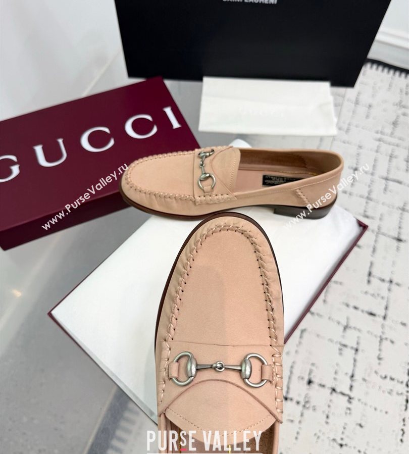 Gucci Gigi Loafers in Suede with Horsebit Nude Pink 2025 832633 (KER-250712027)