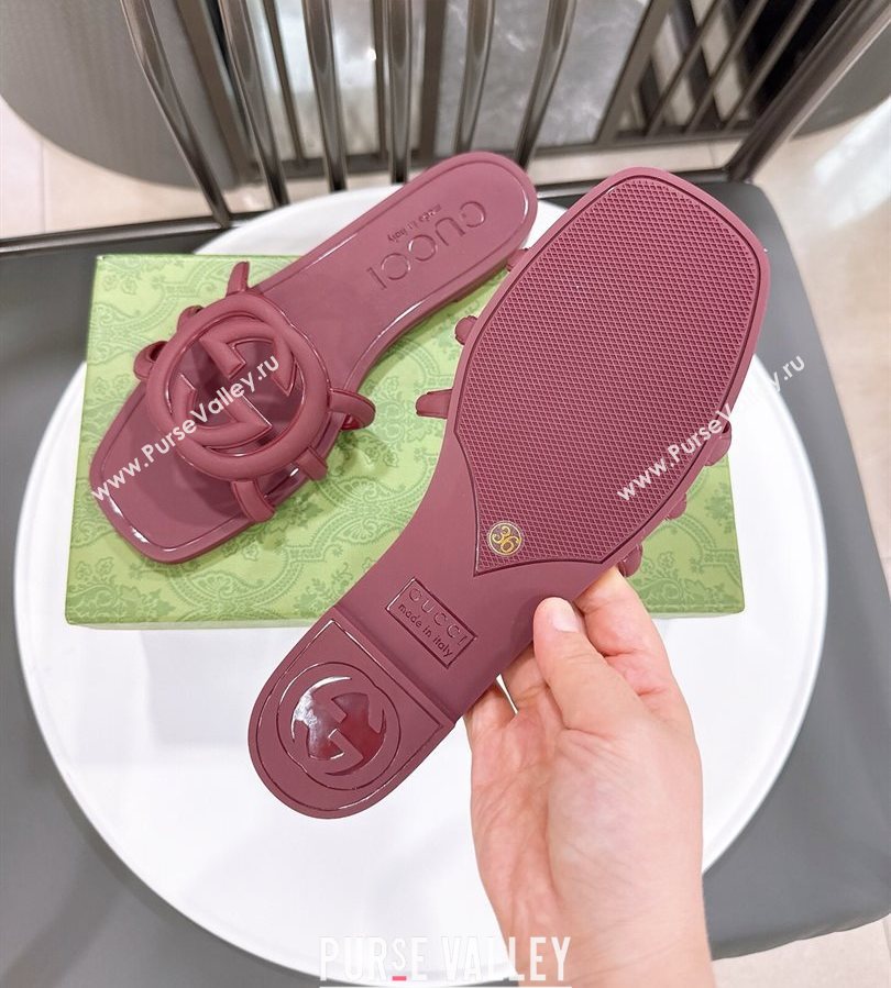 Gucci Interlocking G Flat Slides Sandal in Shiny TPU Dark Burgundy 2025 780307 (GDX-250711133)