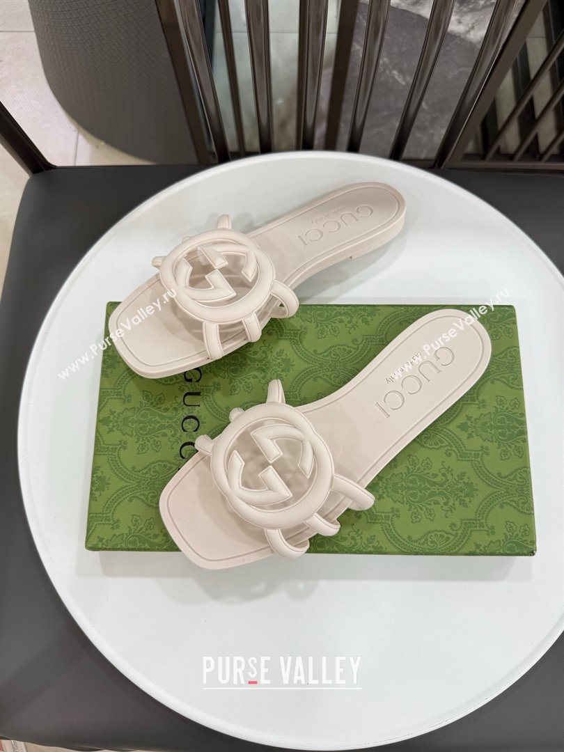 Gucci Interlocking G Flat Slides Sandal in Shiny TPU Ivory 2025 780307 (GDX-250711126)