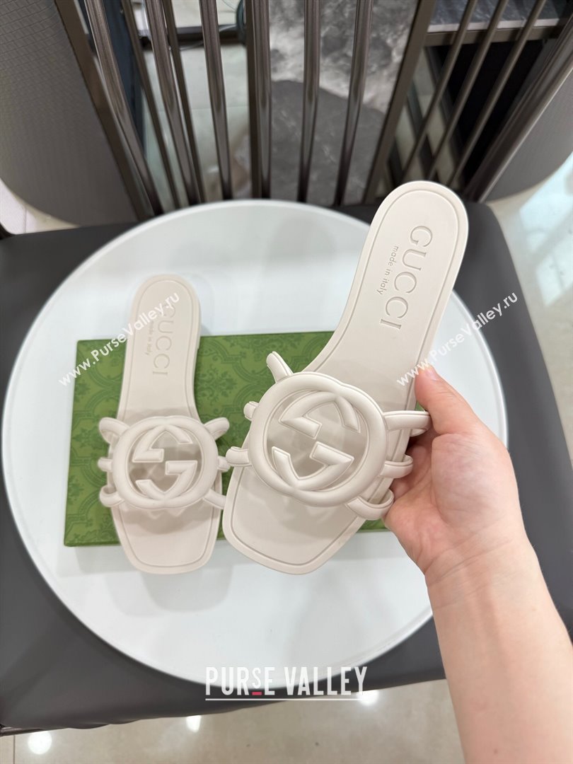 Gucci Interlocking G Flat Slides Sandal in Shiny TPU Ivory 2025 780307 (GDX-250711126)