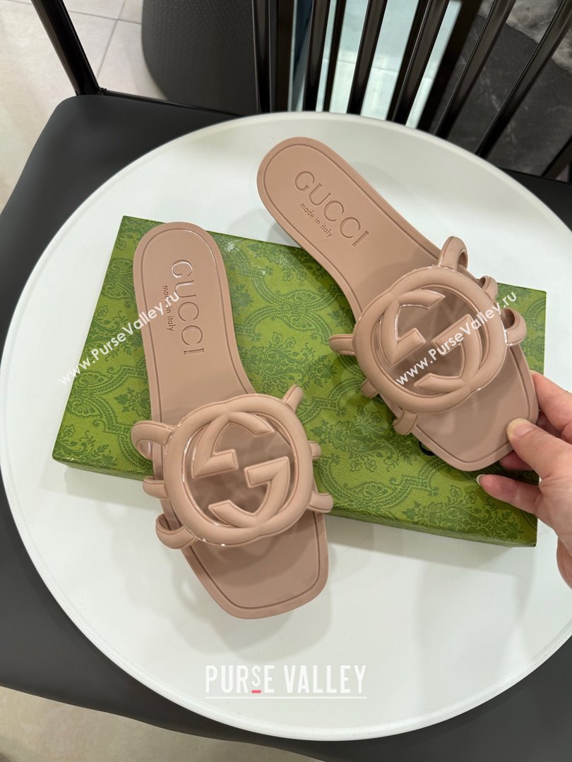 Gucci Interlocking G Flat Slides Sandal in Shiny TPU Khaki 2025 780307 (GDX-250711132)