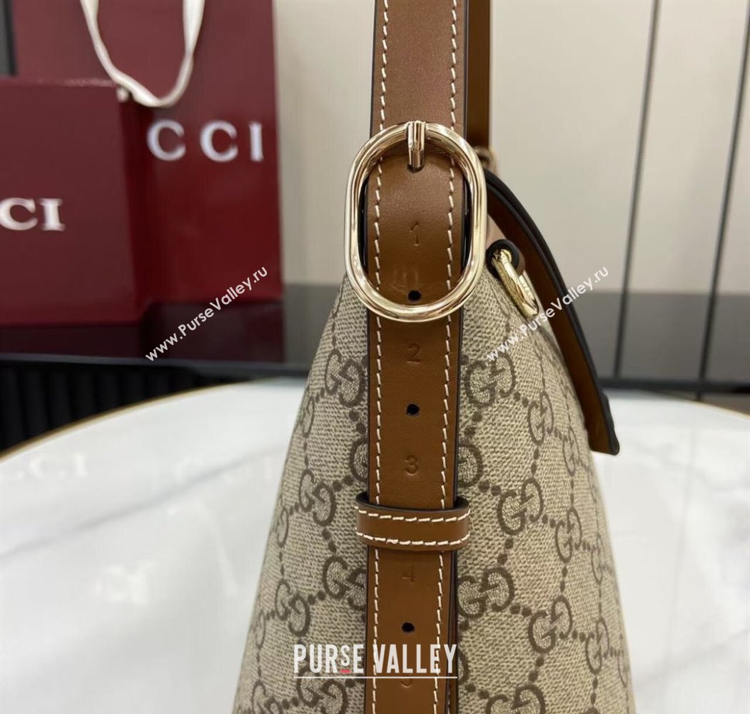 Gucci GG Emblem Canvas Medium Shoulder Bag 2025 847449 (XLU-250807057)