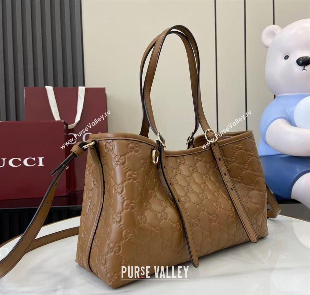 Gucci GG Leather Emblem Medium Tote Bag Brown 2025 815214 (XLU-250807070)