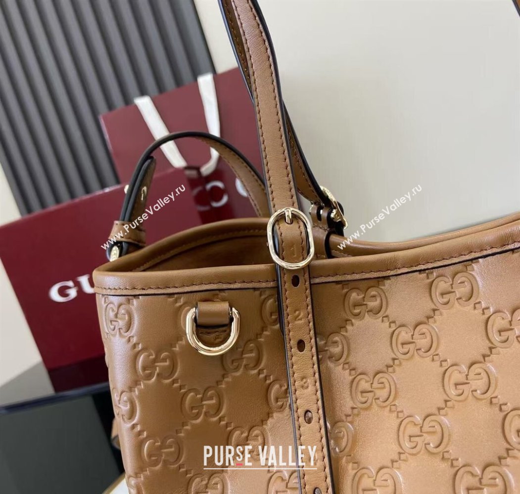 Gucci GG Leather Emblem Medium Tote Bag Brown 2025 815214 (XLU-250807070)