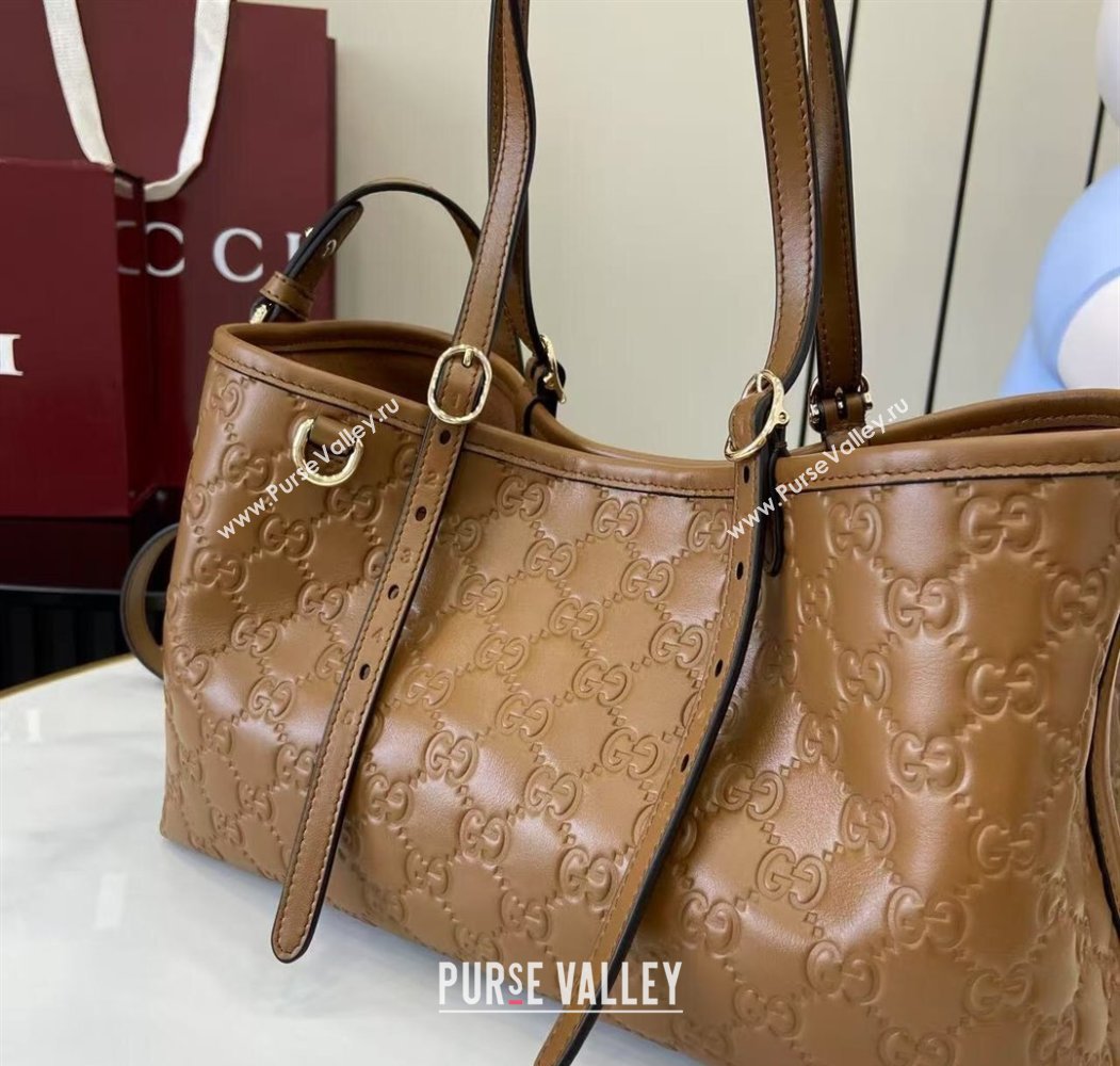 Gucci GG Leather Emblem Medium Tote Bag Brown 2025 815214 (XLU-250807070)