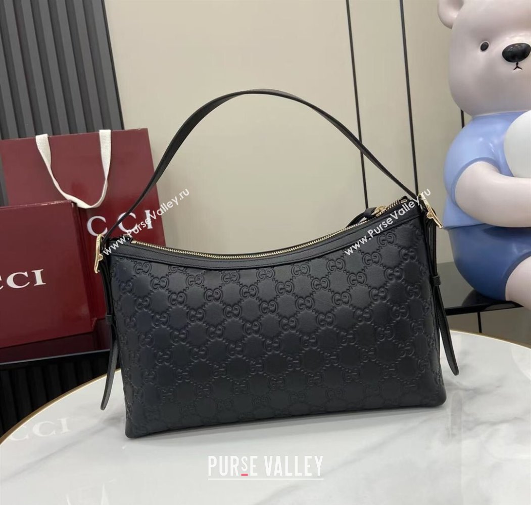 Gucci GG Emblem Leather Medium Shoulder Bag Black 2025 847449 (XLU-250807060)