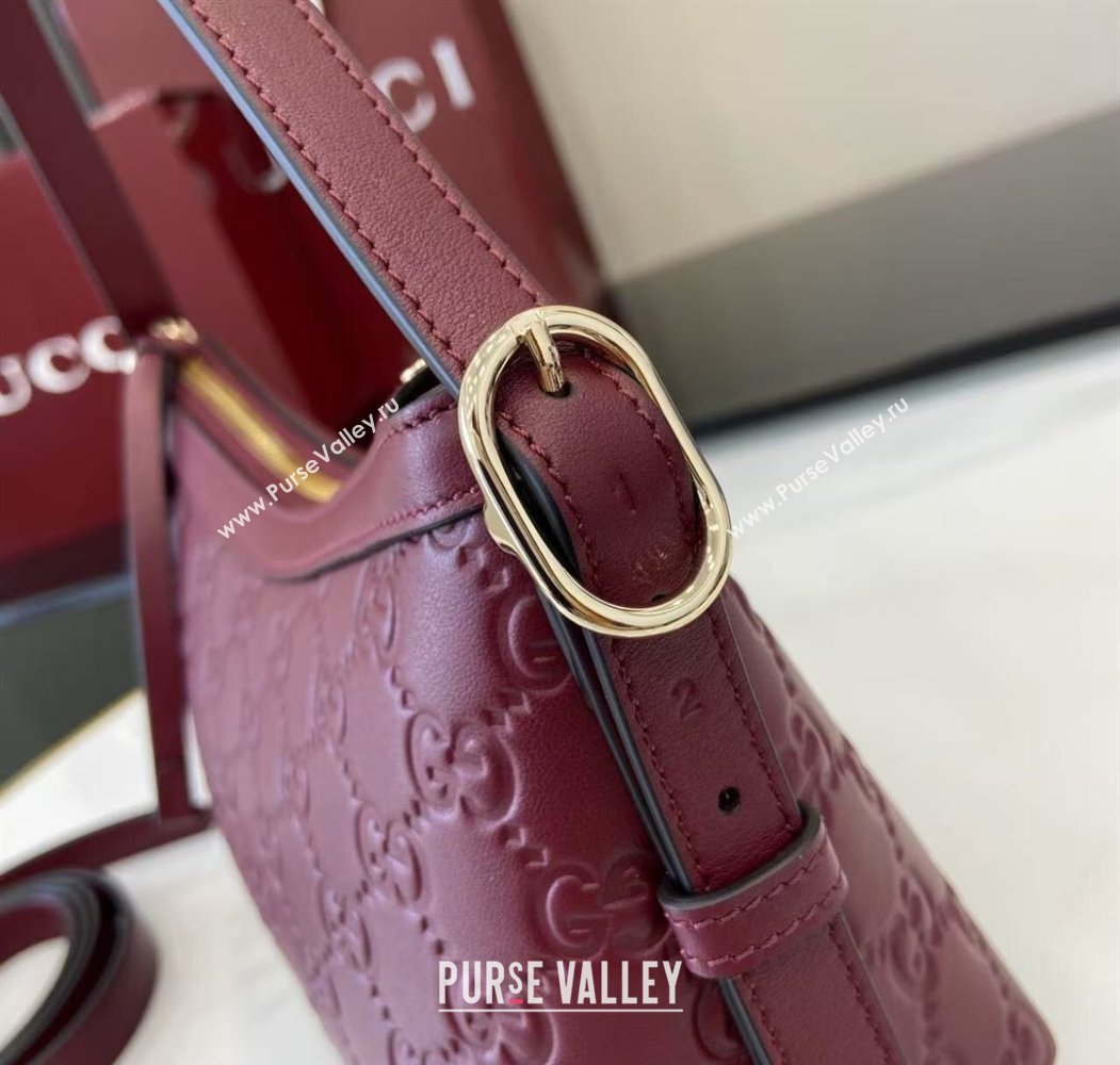 Gucci GG Emblem Leather Small Shoulder Bag Ancora Red 2025 847450 (XLU-250807063)