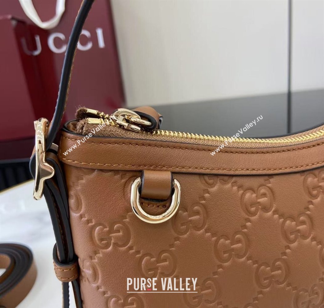 Gucci GG Emblem Leather Small Shoulder Bag Brown 2025 847450 (XLU-250807064)
