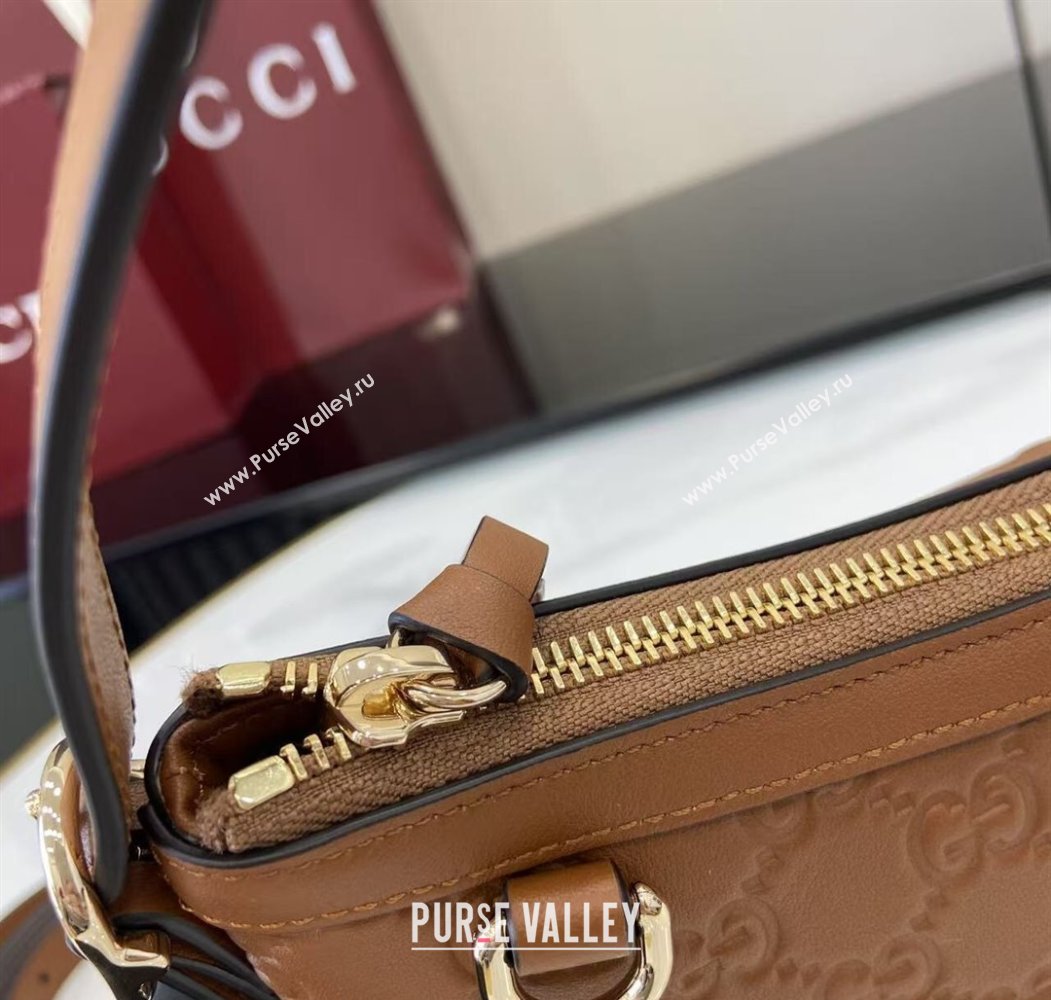 Gucci GG Emblem Leather Small Shoulder Bag Brown 2025 847450 (XLU-250807064)