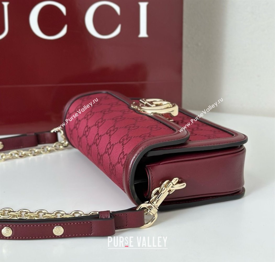 Gucci Go GG Canvas small shoulder bag Ancora Red 2025 826761 (DLH-250808066)